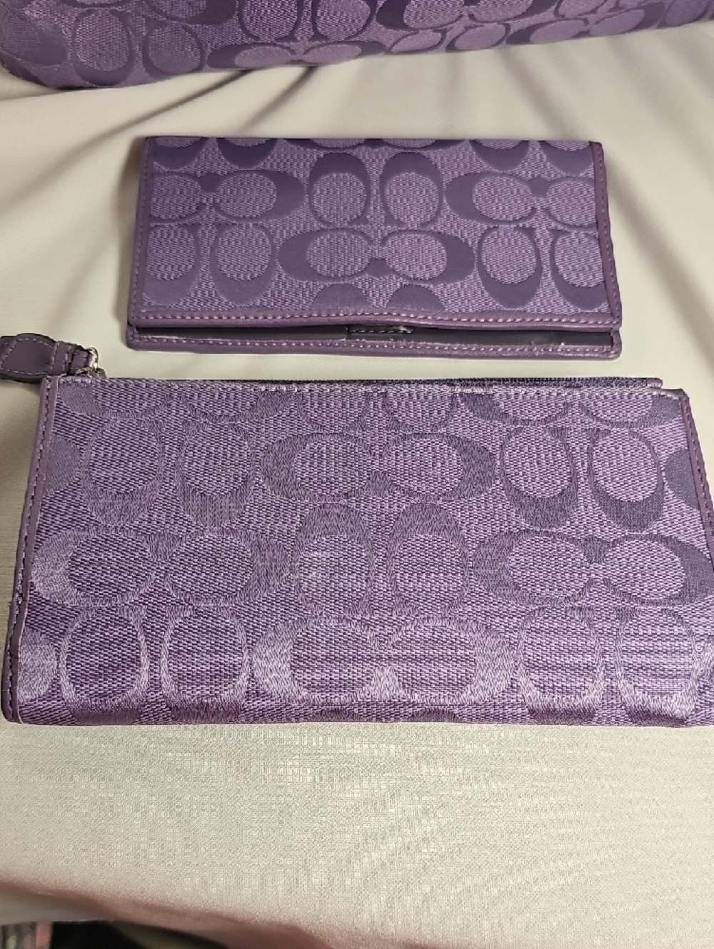 Coach Purple Signature Tote with Matching Wallet and Checkbook Cover - Picture 11 of 16